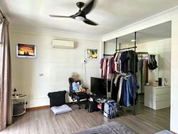 Flora Road (D17), Terrace #463039011
